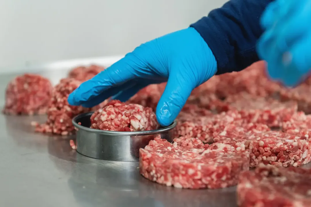 Preventing Cross Contamination in Food Facilities: A Guide for Food Industry Consultants